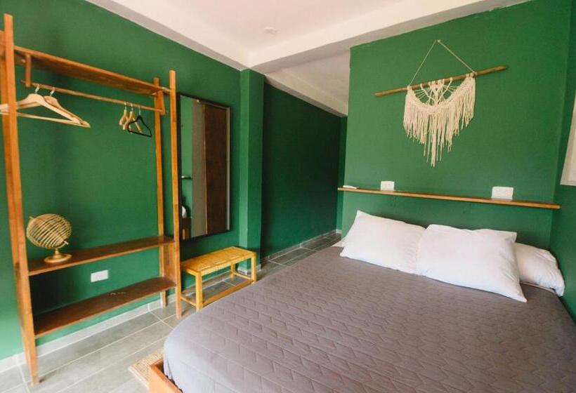 اتاق استاندارد, The Journey Hostel