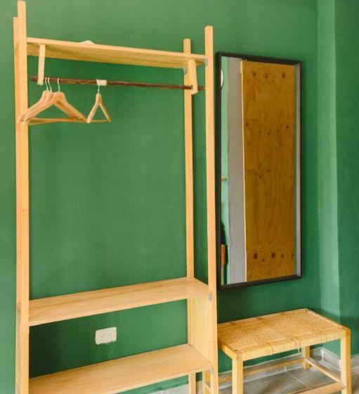 اتاق لوکس, The Journey Hostel