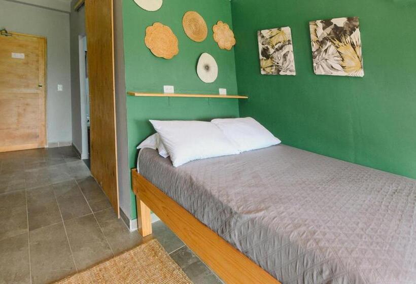 اتاق لوکس, The Journey Hostel