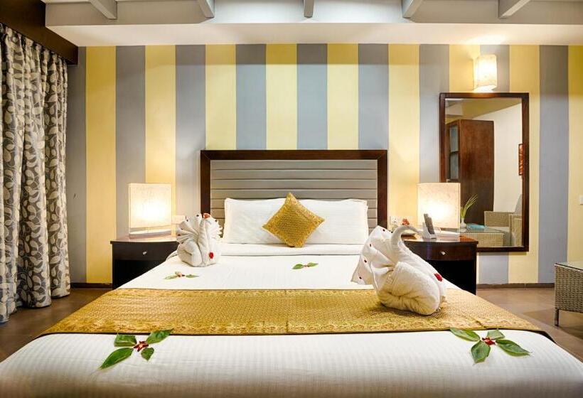 سوییت جونیور با چشم‌انداز استخر, Grand Serenaa Hotel And Resorts
