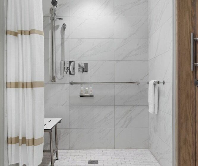 اتاق استاندارد با تخت دوبل و چشم‌انداز دریا, Marriott Virginia Beach Oceanfront Resort