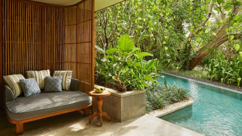 اتاق استاندارد با چشم‌انداز دریاچه, Andaz Bali   A Concept By Hyatt