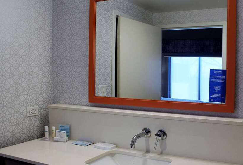 اتاق استاندارد, Hampton Inn & Suites Conway