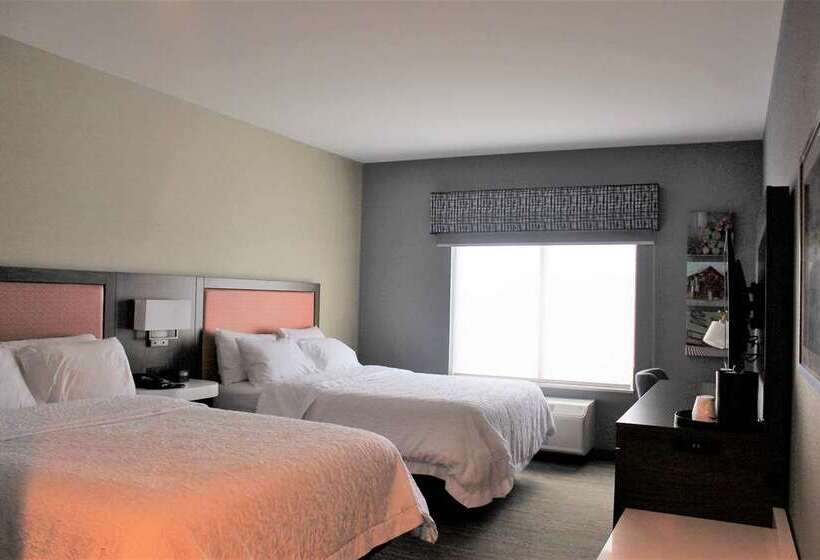 اتاق استاندارد برای معلولان, Hampton Inn & Suites Conway