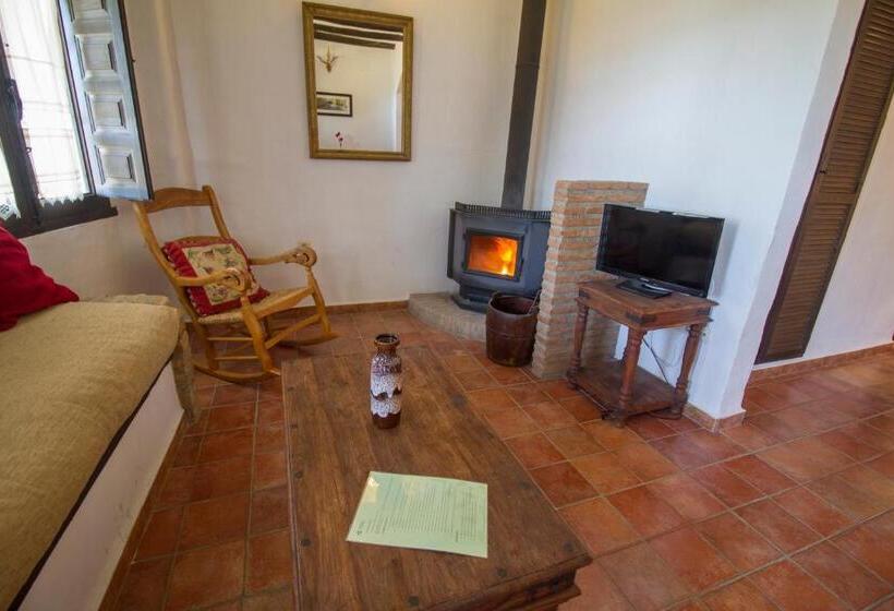 سوییت جونیور, Rural Alqueria De Los Lentos