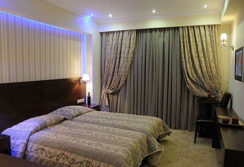 اتاق استاندارد سه نفره, Phaidon Hotel & Spa
