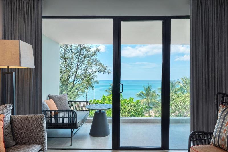 سوئیت با تخت بزرگ, Four Points By Sheraton Phuket Patong Beach Resort