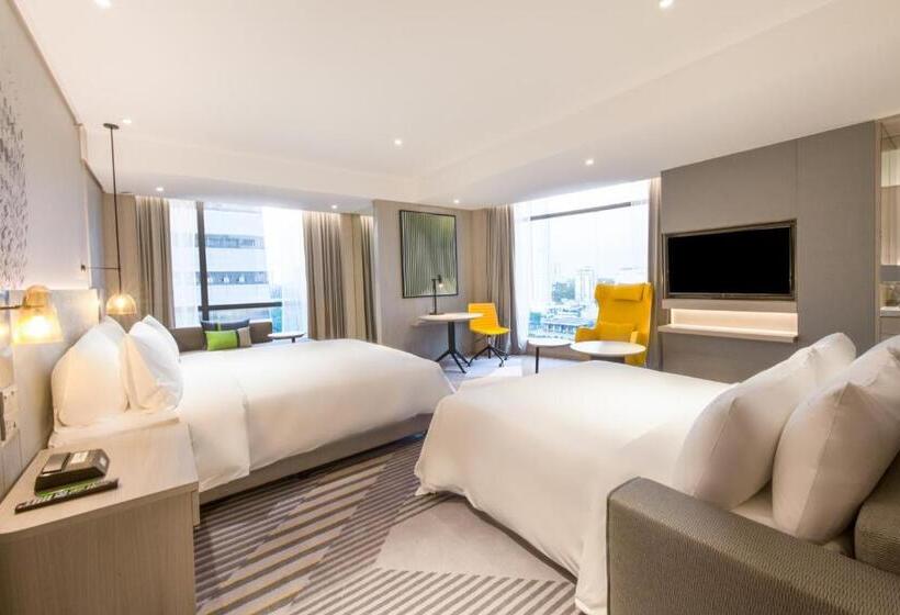سوئیت با تخت بزرگ, Holiday Inn Johor Bahru City Centre By Ihg