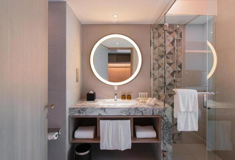 سوئیت با تخت بزرگ, Holiday Inn Johor Bahru City Centre By Ihg