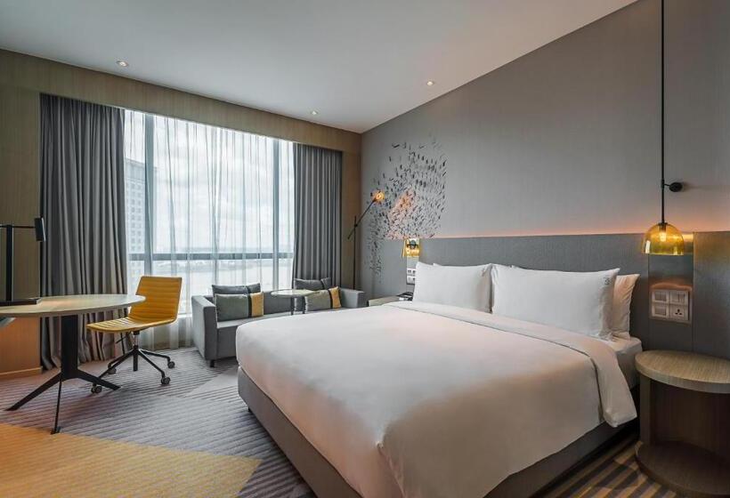 اتاق پرمیوم با چشم‌انداز دریا, Holiday Inn Johor Bahru City Centre By Ihg