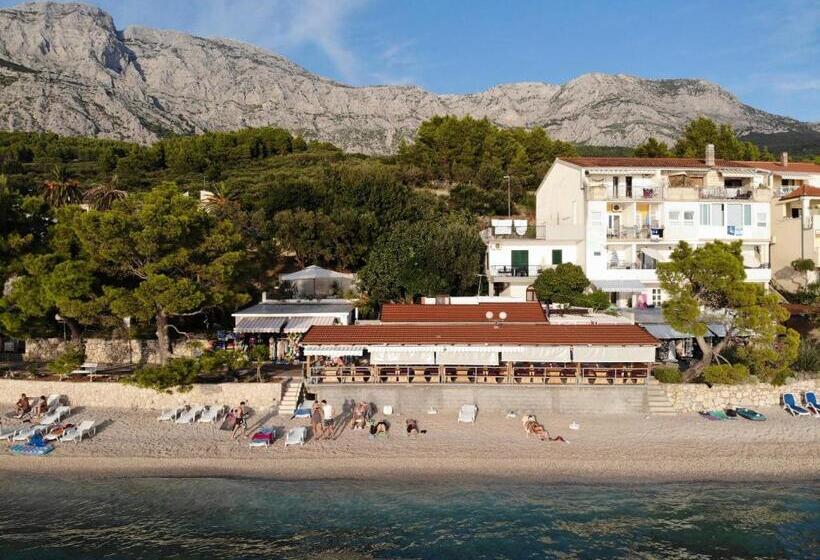 استودیو استاندارد با تراس, Apartmani Daša Tučepi