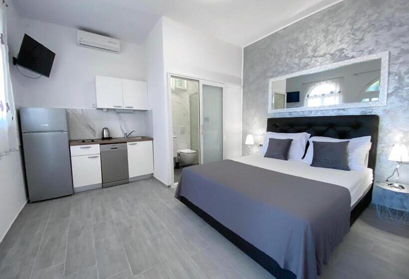 استودیو استاندارد با تراس, Apartmani Daša Tučepi
