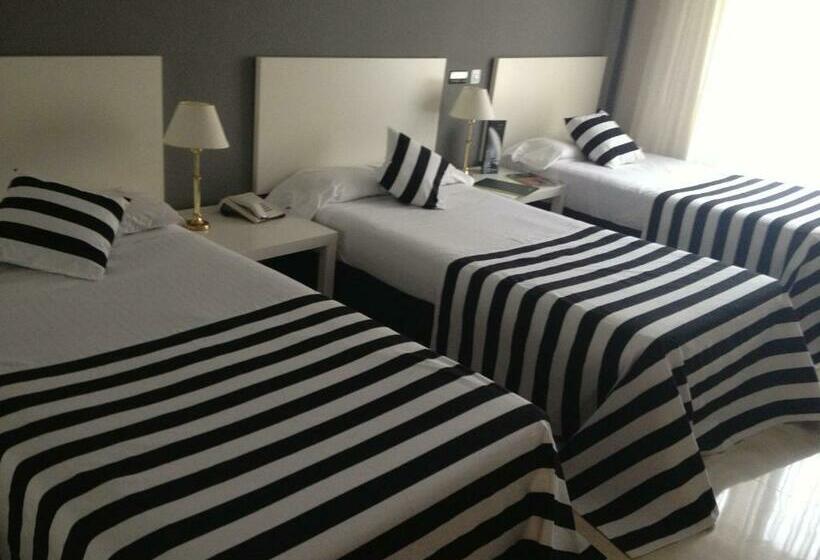 اتاق استاندارد سه نفره, Sercotel Togumar