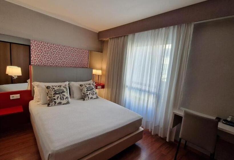 Basic Room, 3k Madrid