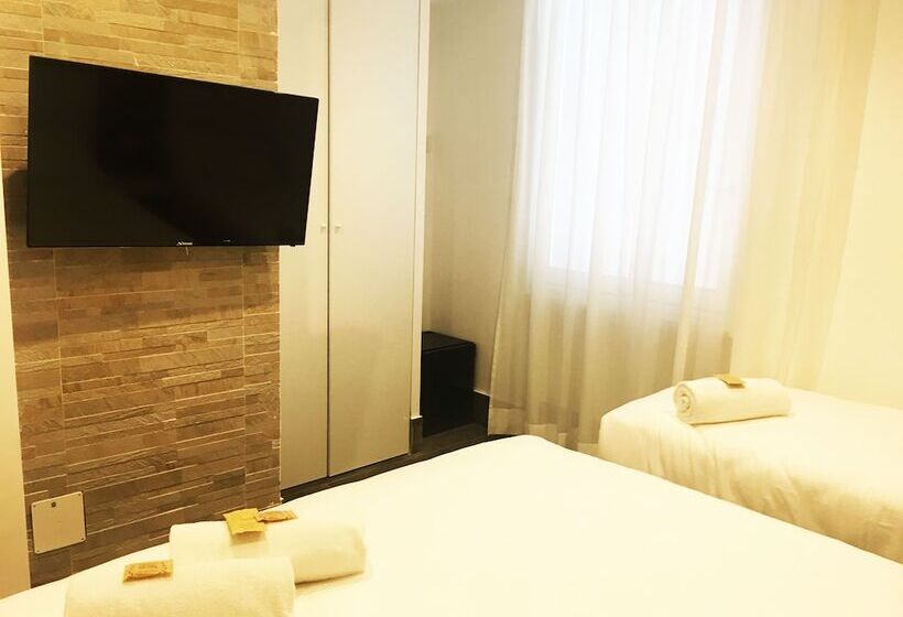 Standard Triple Room, Aurum Firenze