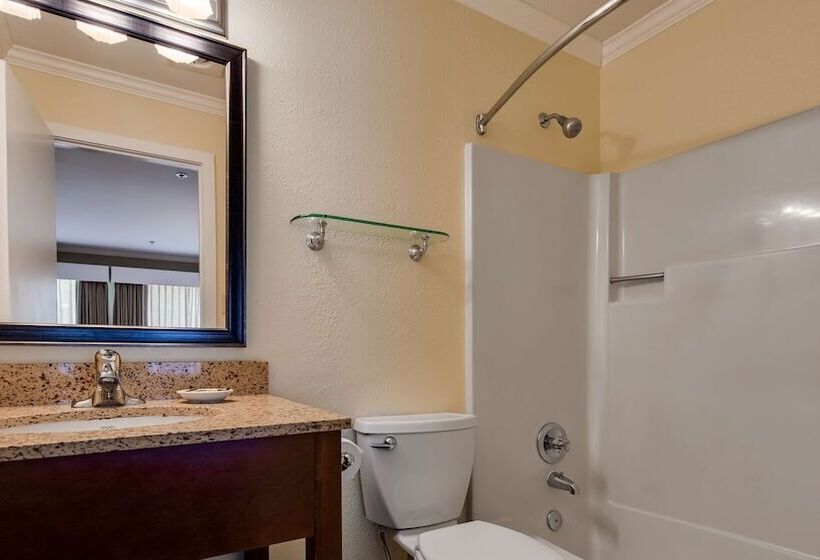 Standard Room 2 Double Beds, Best Western Plus Windjammer Inn & Conference Center