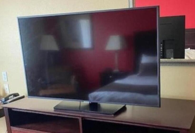 اتاق استاندارد با تخت بزرگ برای معلولان, Comfort Inn & Suites At I 74 And 155