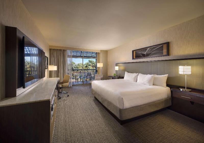 اتاق استاندارد با تخت بزرگ, Comfort Inn & Suites At I 74 And 155