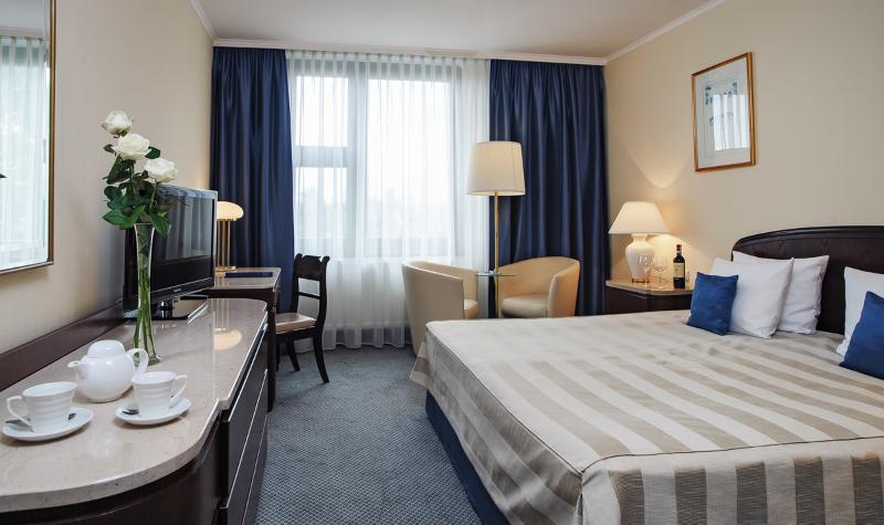 اتاق استاندارد, Booking Hotel Crown Piast & Spa