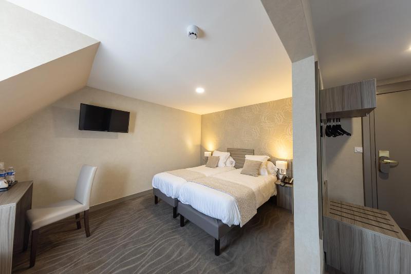 اتاق استاندارد سه نفره, De Brunville & Spa