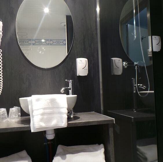 اتاق استاندارد سه نفره, De Brunville & Spa