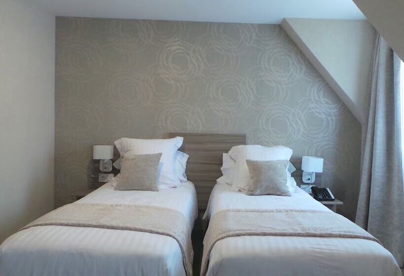 اتاق استاندارد سه نفره, De Brunville & Spa