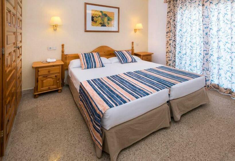 اتاق استاندارد با بالکن, Ght Neptuno Tossa & Venus Spa