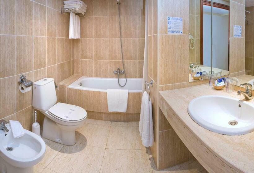 اتاق استاندارد با بالکن, Ght Neptuno Tossa & Venus Spa