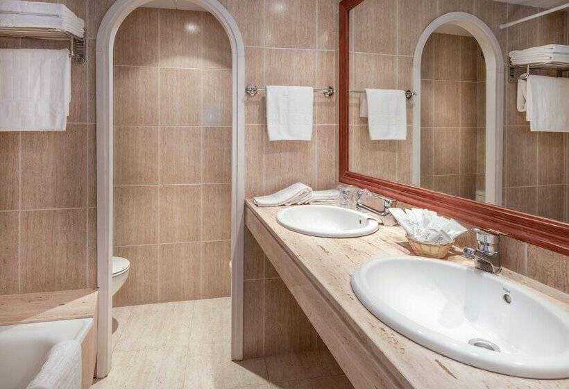 اتاق استاندارد با بالکن, Ght Neptuno Tossa & Venus Spa