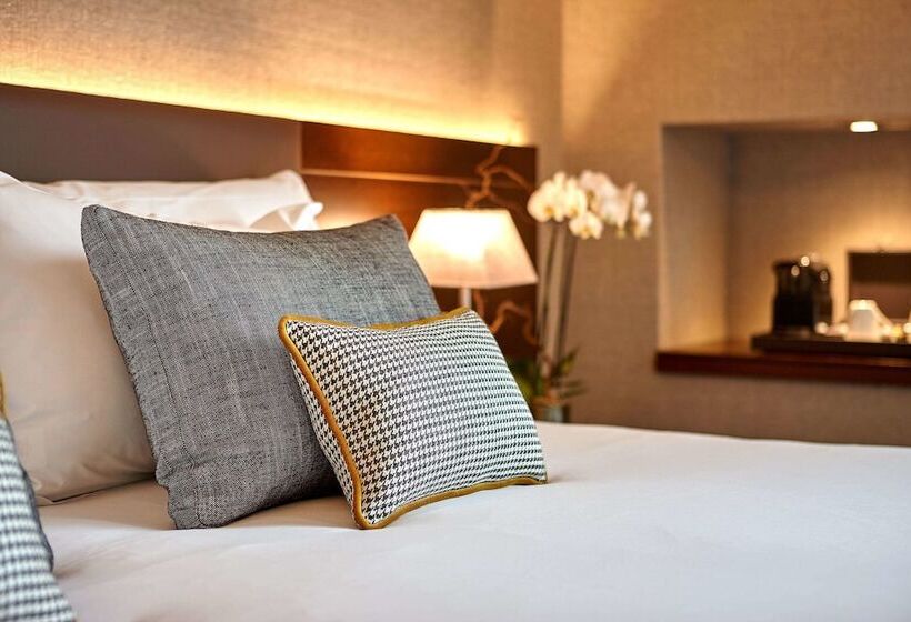 استودیو استاندارد با تراس, The Artist Grand Hotel Of Art