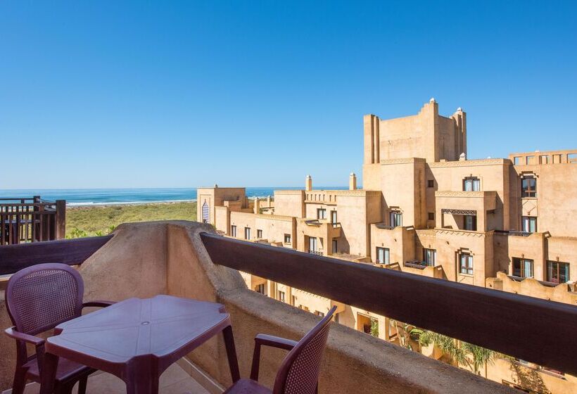 اتاق اساندارد با چشم‌انداز جانبی به دریا, Vila Gale Isla Canela