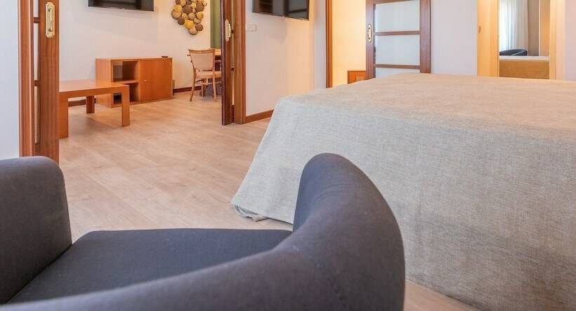 سوییت جونیور, Norat Palmeira Playa