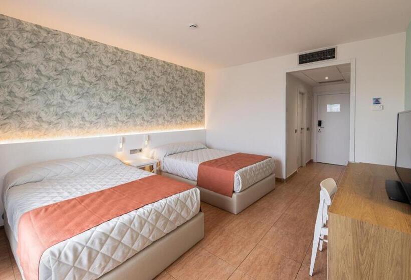 اتاق اکونومی, Ponient Piramide Salou