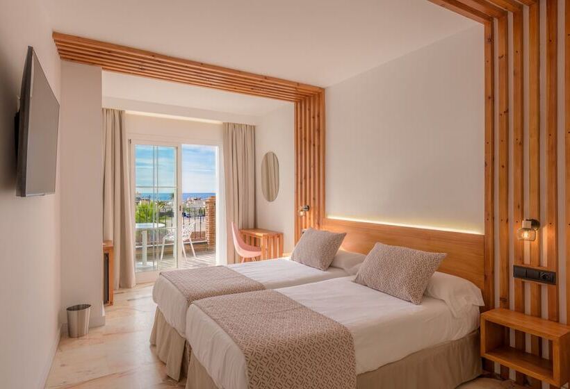 Deluxe Kamer met Uitzicht op het Zwembad, Nerja Princ