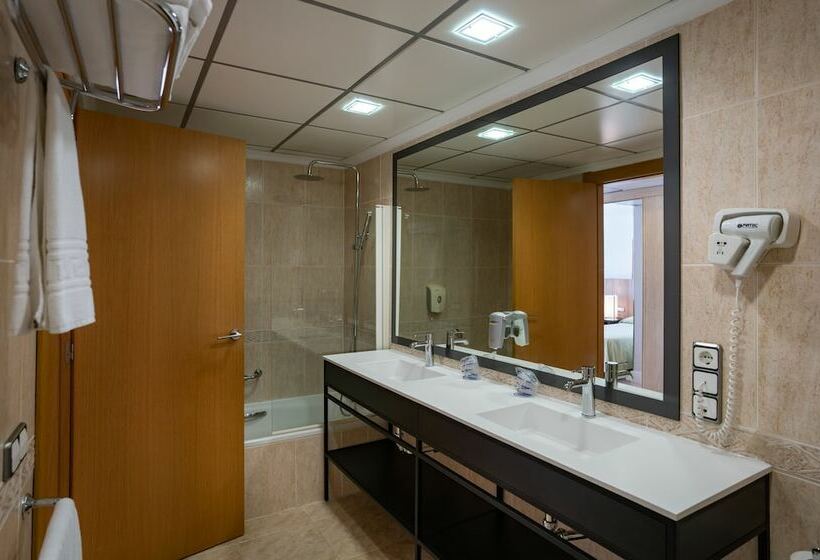 家庭间, Medplaya Hotel Flamingo Oasis