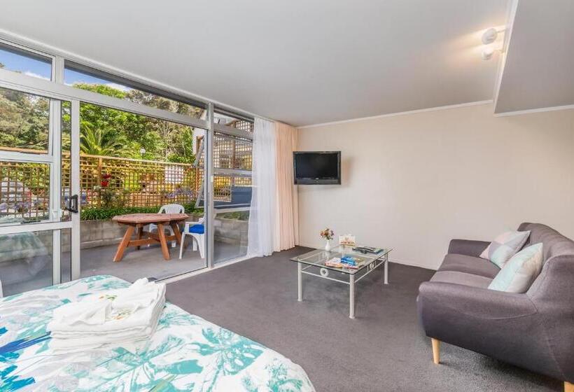 استودیوی استاندارد, Aloha Seaview Resort Motel