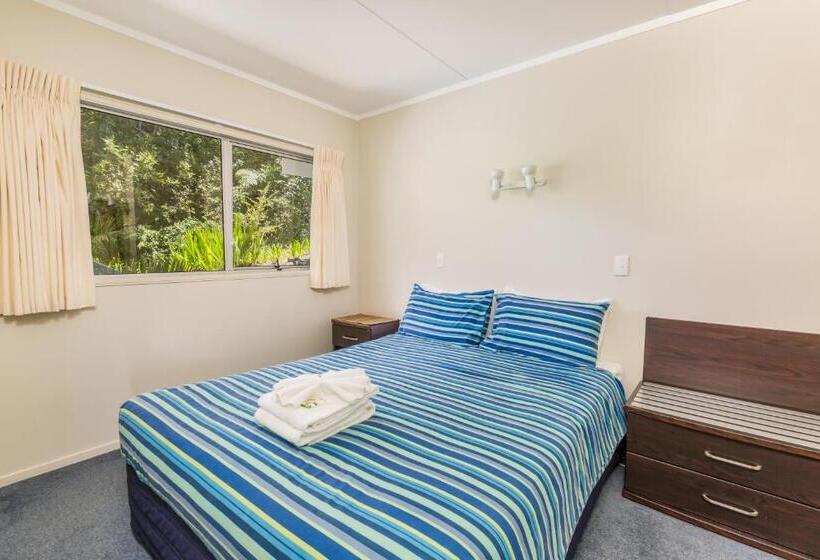 2 Bedroom Apartment Garden View, Aloha Seaview Resort Motel
