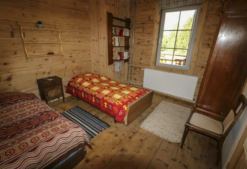 اتاق استاندارد با چشم‌انداز کوهستان, Riversong Centre Thermal