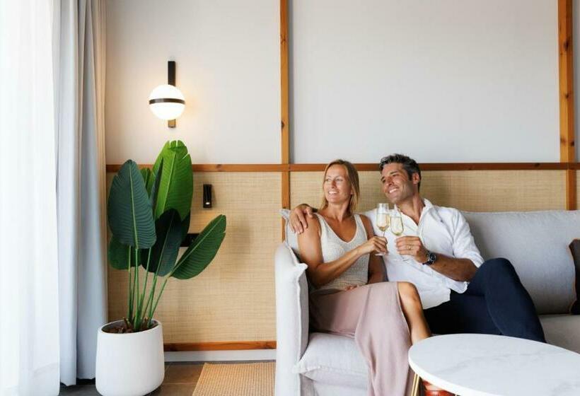سوییت جونیور با چشم‌انداز دریا, Aubamar Suites & Spa