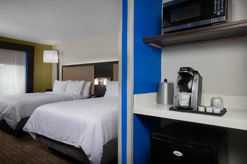 اتاق استاندارد با تخت دو نفره بزرگ, Holiday Inn Express Buffalo Ne  Lockport