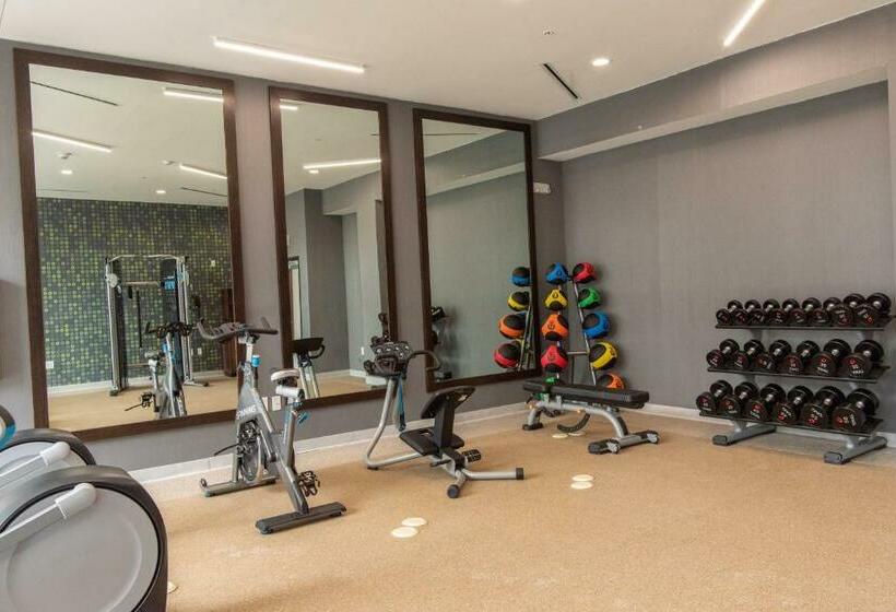 اتاق استاندارد برای معلولان, La Quinta Inn & Suites By Wyndham Lake City