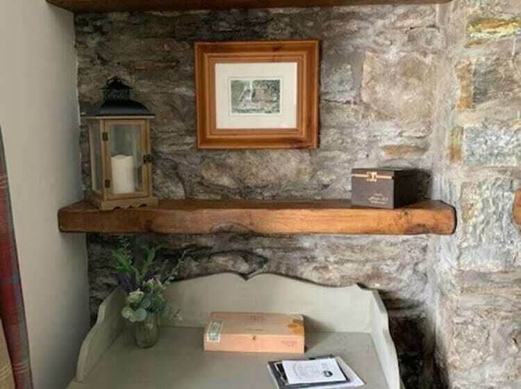خانه 1 خوابه, A Fairytale Thatched Highland Cottage