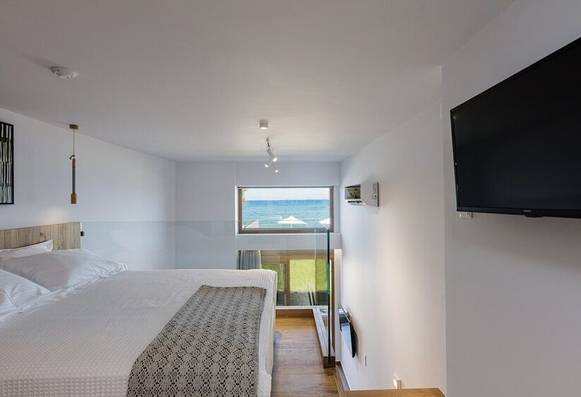 سوییت با چشم‌انداز دریا, North Coast Seaside Suites