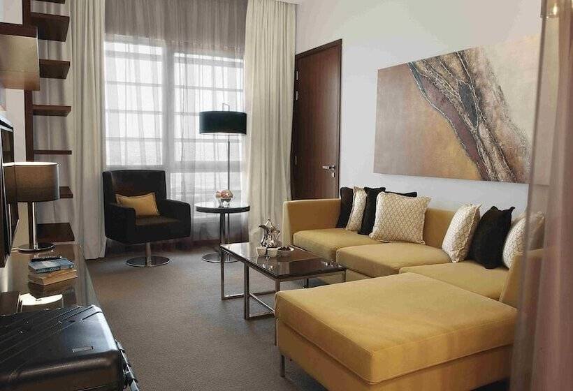 Suite Queen Bed, Centro Corniche Al Khobar By Rotana
