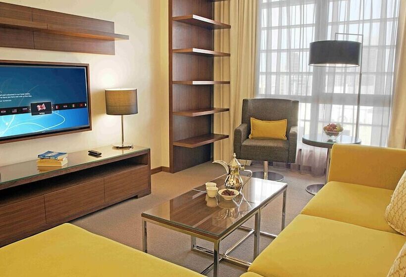 Suite Queen Bed, Centro Corniche Al Khobar By Rotana