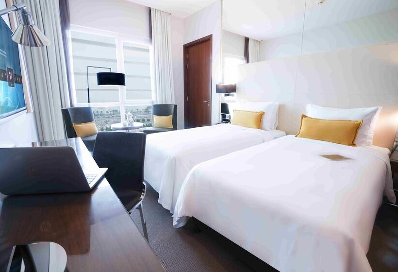 Suite Queen Bed, Centro Corniche Al Khobar By Rotana
