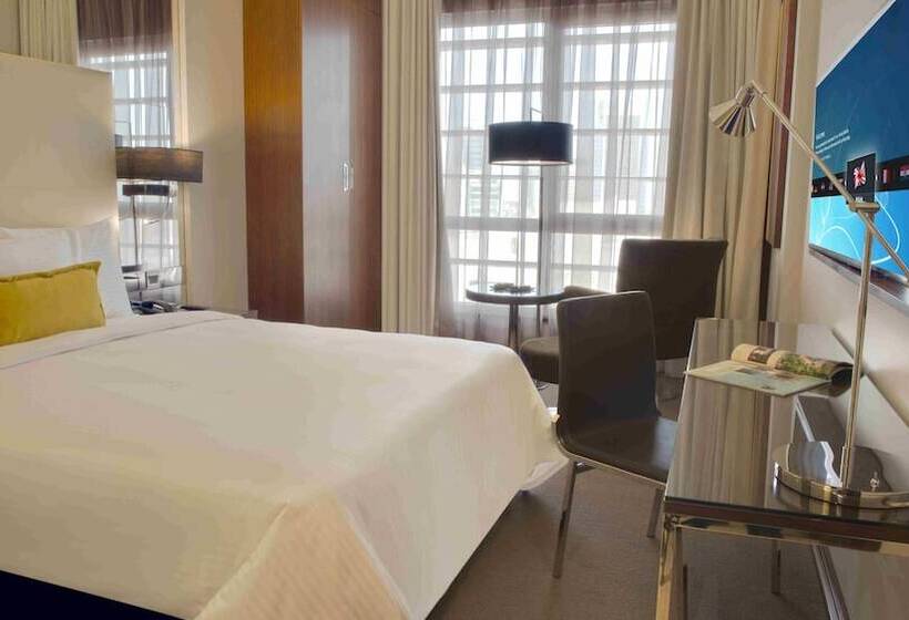 Suite Queen Bed, Centro Corniche Al Khobar By Rotana