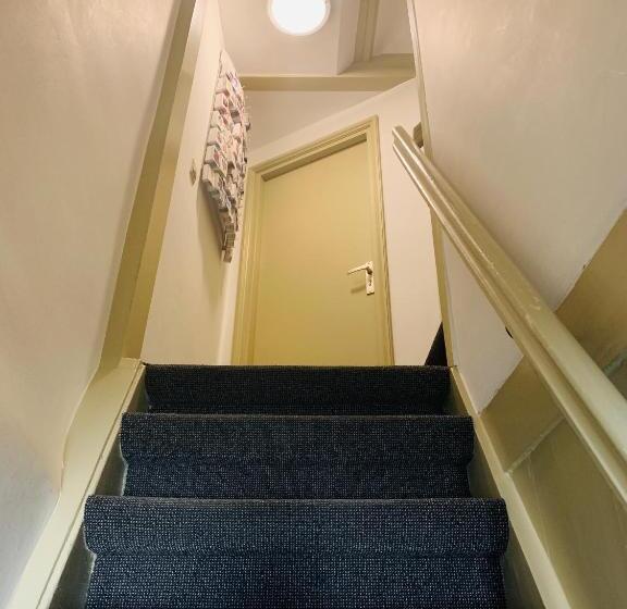 اتاق استاندارد, Amsterdam Central Guest House