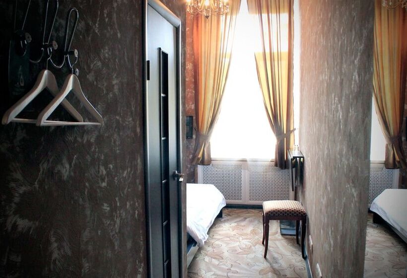 اتاق استاندارد یک نفره, Seven Hills Lubyanka