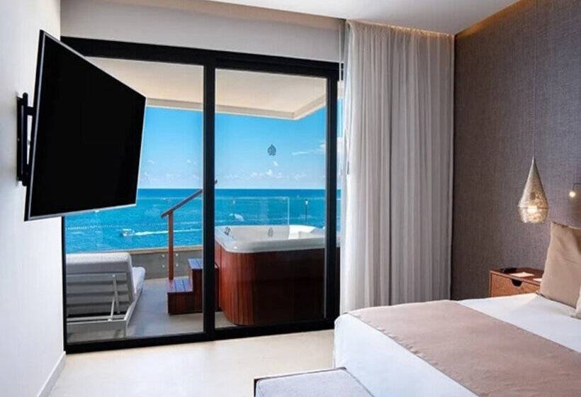 סוויטת 3 חדרי שינה, The Fives Oceanfront